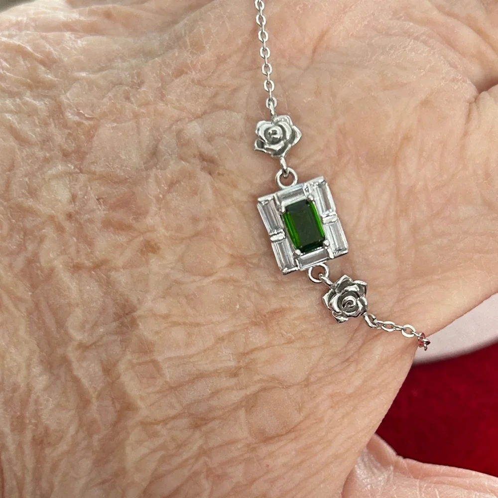 N/A beautiful dainty